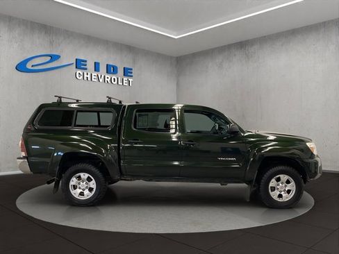 Used 2012 Toyota Tacoma 4x4 Double Cab w/ SR5 Pkg image 2