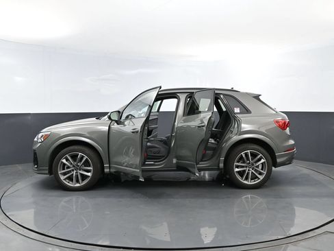Certified 2025 Audi Q3 2.0T Premium AWD/4WD image 28