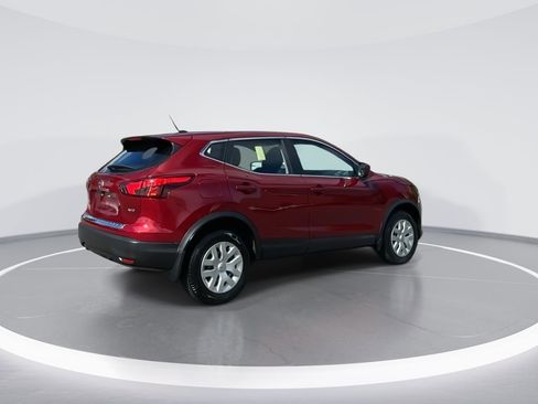Used 2019 Nissan Rogue Sport S image 7