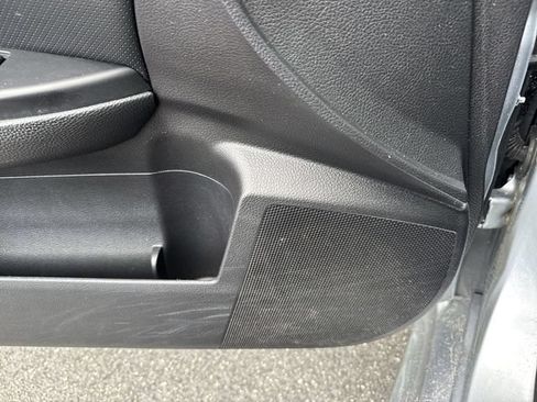 Used 2013 Subaru Legacy 2.5i Limited AWD/4WD image 25