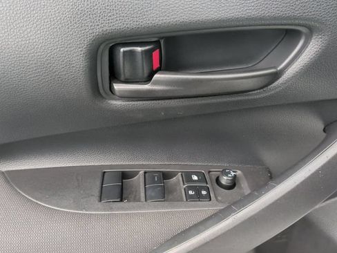 Used 2025 Toyota Corolla LE FWD image 14