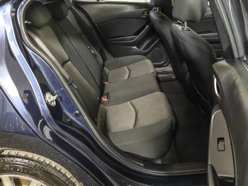 Used 2017 MAZDA MAZDA3 Sport image 39