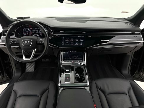 Used 2019 Audi Q8 Premium w/ Convenience Package image 2