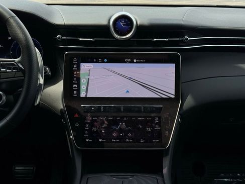 Used 2024 Maserati Grecale GT image 22