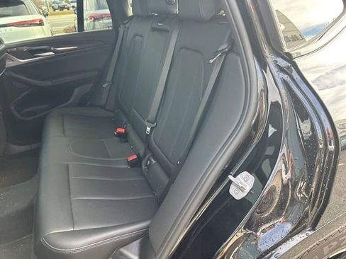 Used 2024 BMW X4 M40i w/ Premium Package image 12