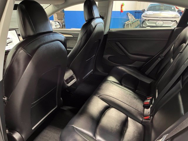 Used 2022 Tesla Model 3 Long Range AWD/4WD image 18