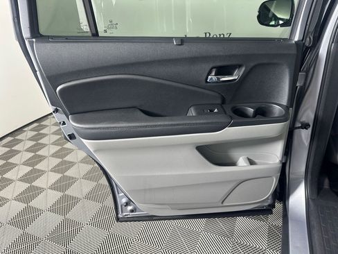 Used 2022 Honda Pilot Touring image 22