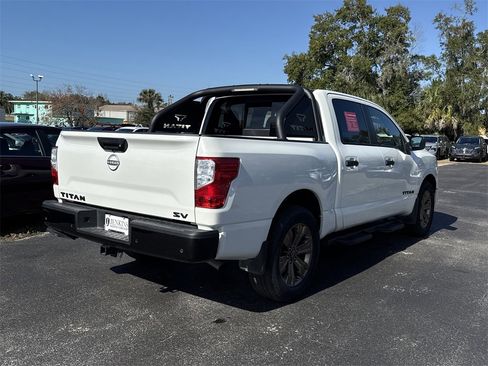 Certified 2024 Nissan Titan SV w/ SV Bronze Edition Package image 7