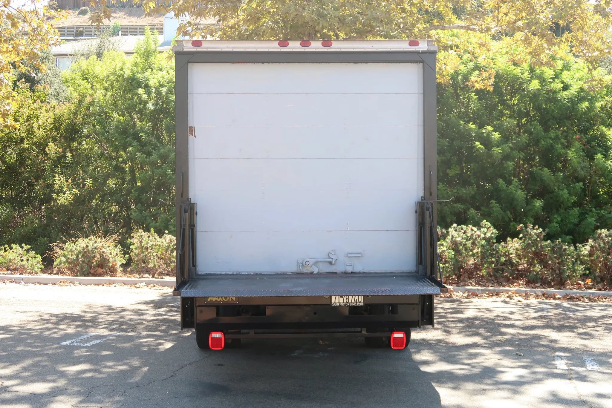 Used 2004 Chevrolet Express 3500 w/ Chrome Appearance Package RWD image 13