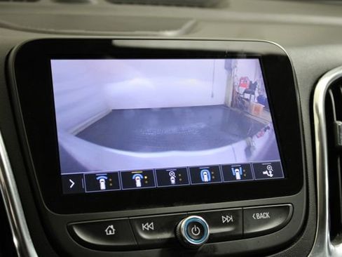 Used 2020 Chevrolet Equinox Premier AWD/4WD image 18