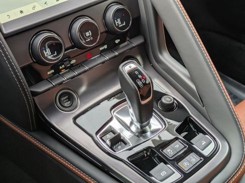 New 2024 Jaguar F-TYPE R image 15