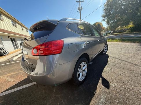 Used 2011 Nissan Rogue SV image 6