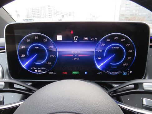 Used 2022 Mercedes-Benz EQS 450+ Sedan image 12