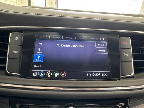 Used 2020 Buick Enclave Essence AWD/4WD image 26