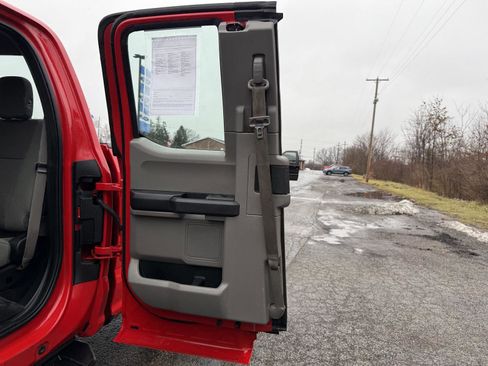 Used 2015 Ford F150 XL w/ Equipment Group 101A Mid image 17