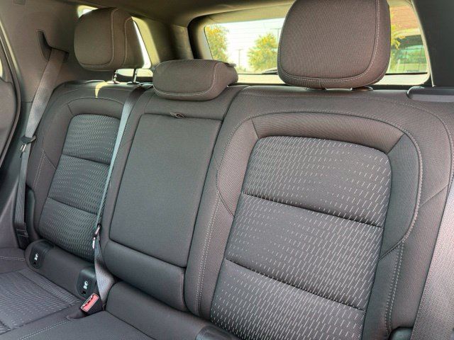 Used 2025 Chevrolet Equinox LT AWD/4WD image 21