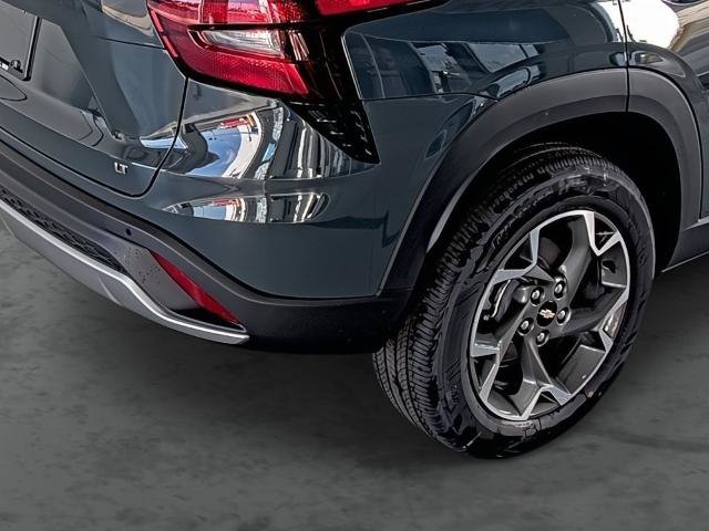New 2026 Chevrolet Trax LT w/ Driver Confidence Package FWD image 12