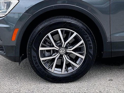 Certified 2021 Volkswagen Tiguan S image 13