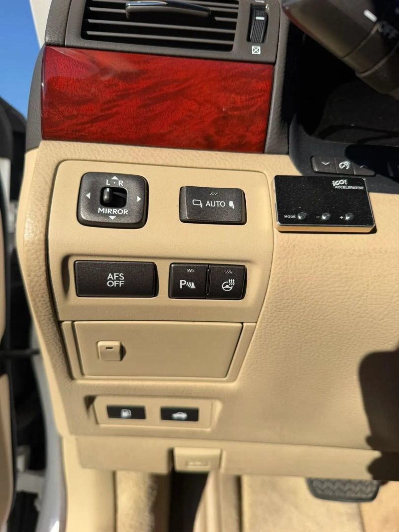 Used 2007 Lexus LS 460 RWD image 31
