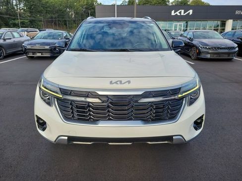 Certified 2025 Kia Seltos S AWD/4WD image 2