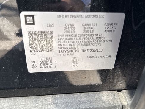 Used 2021 Cadillac Escalade Premium Luxury w/ Driver Assist Tech Package image 3