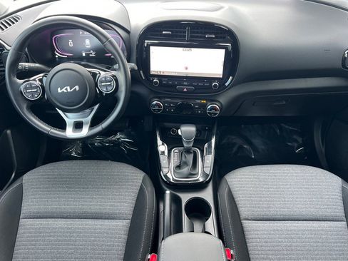 Used 2023 Kia Soul EX image 13
