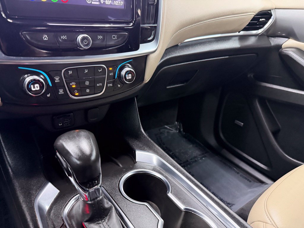 Used 2022 Chevrolet Traverse LT w/ LT Premium Package FWD image 26