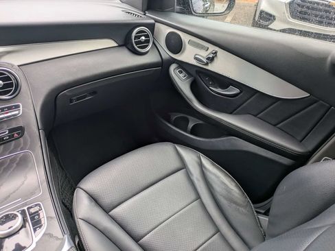 Used 2019 Mercedes-Benz GLC 300 image 19