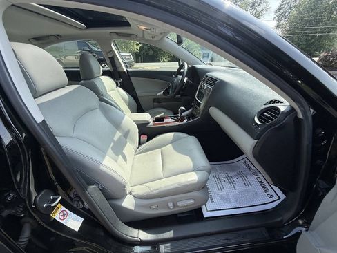 Used 2006 Lexus IS 250 RWD image 19