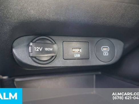 Used 2024 Hyundai Elantra SEL FWD image 31