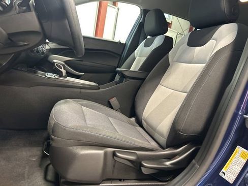 Used 2024 Chevrolet Trax LS w/ LS Convenience Package image 11