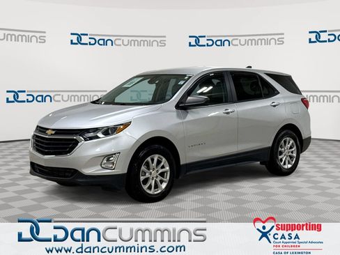 Used 2021 Chevrolet Equinox LS w/ LS Convenience Package AWD/4WD image 1