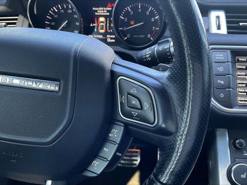 Used 2014 Land Rover Range Rover Evoque Dynamic image 19