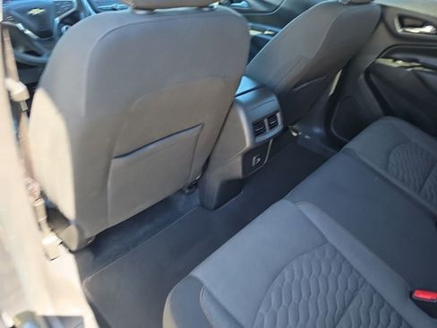 Used 2021 Chevrolet Equinox LT image 8
