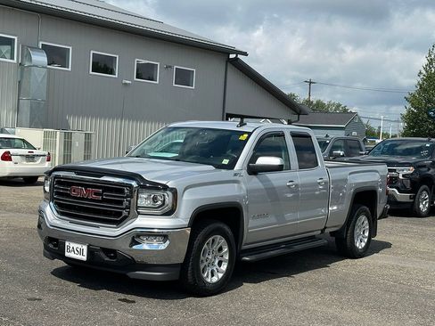 Used 2018 GMC Sierra 1500 SLE w/ SLE Value Package AWD/4WD image 13
