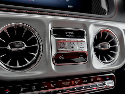 New 2026 Mercedes-Benz G 550 image 17