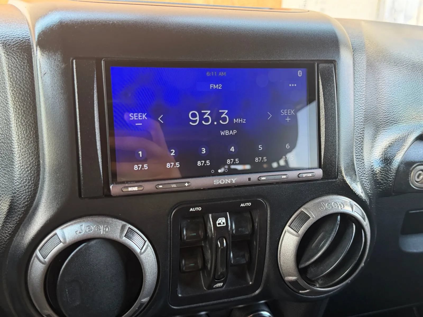 Used 2018 Jeep Wrangler Unlimited Sport S AWD/4WD image 31