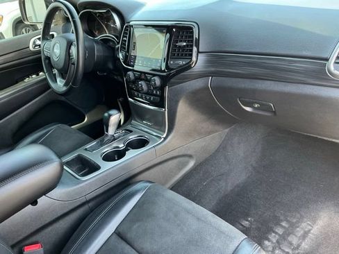 Used 2021 Jeep Grand Cherokee Laredo X AWD/4WD image 21