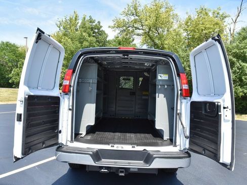 Used 2025 GMC Savana 2500 w/ Driver Convenience Package RWD image 25