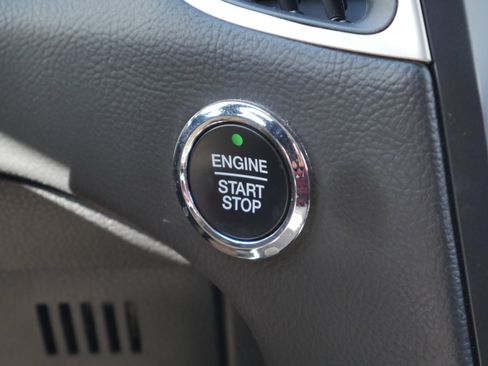 Certified 2024 Ford Edge SEL w/ Convenience Package image 9