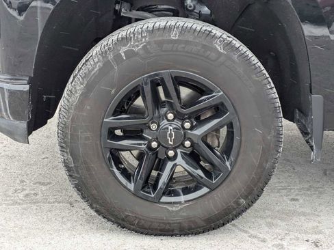 Used 2021 Chevrolet Silverado 1500 LT Trail Boss w/ Convenience Package II image 13