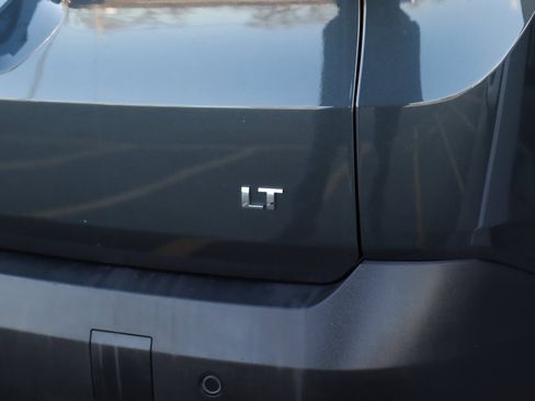 Used 2019 Chevrolet Traverse LT image 35