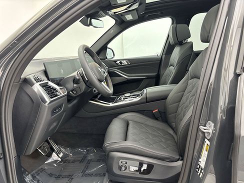 New 2026 BMW X5 xDrive40i w/ M Sport Package AWD/4WD image 25