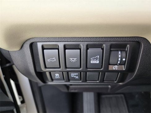 Used 2022 Subaru Ascent Touring image 32