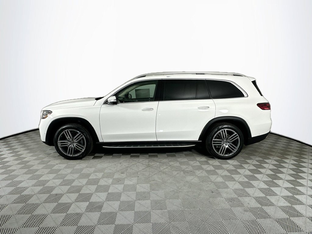 New 2026 Mercedes-Benz GLS 450 4MATIC image 4