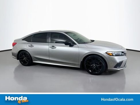 Used 2023 Honda Civic Sport image 1