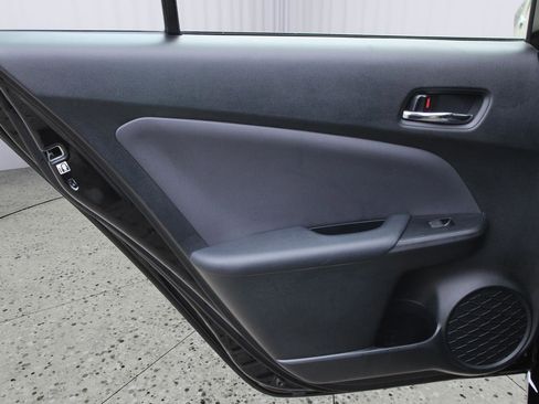 Used 2021 Toyota Prius Prime LE image 39