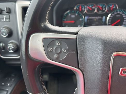 Used 2018 GMC Sierra 2500 SLT w/ Duramax Plus Package AWD/4WD image 22