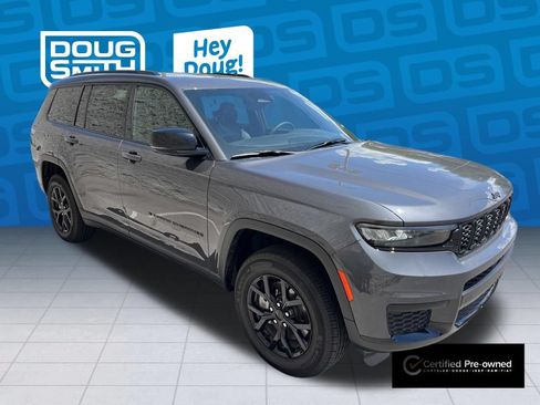 Used 2025 Jeep Grand Cherokee L Altitude AWD/4WD image 8