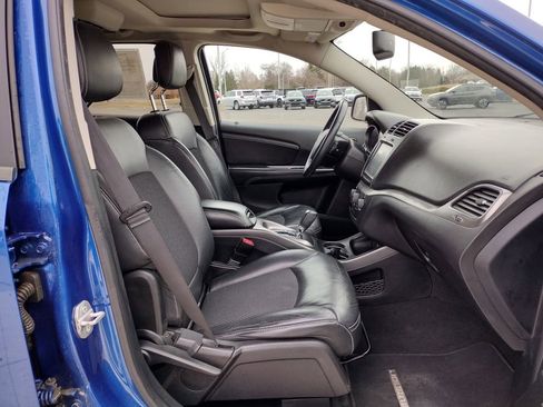 Used 2015 Dodge Journey Crossroad w/ Flexible Seating Group image 21